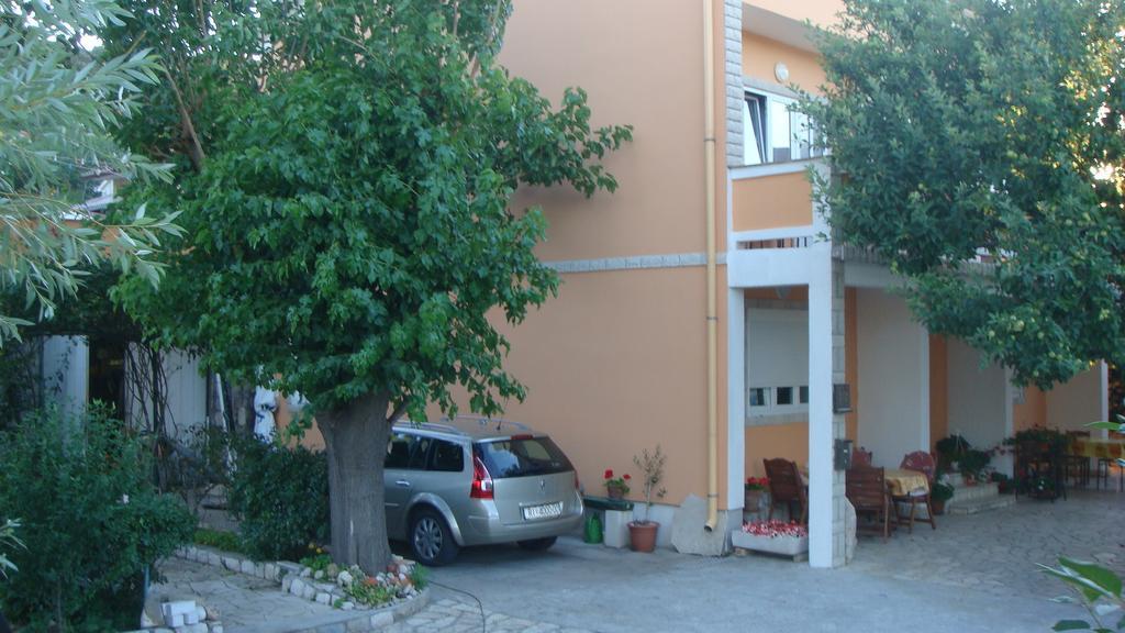 Apartments Valentino Supetarska Draga Zewnętrze zdjęcie