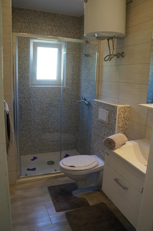 Apartments Valentino Supetarska Draga Zewnętrze zdjęcie